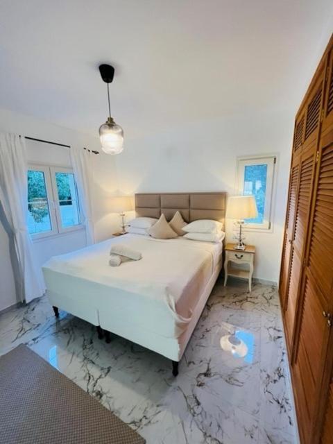 Exclusive Poolvilla Patricia - Camp De Mar Villa